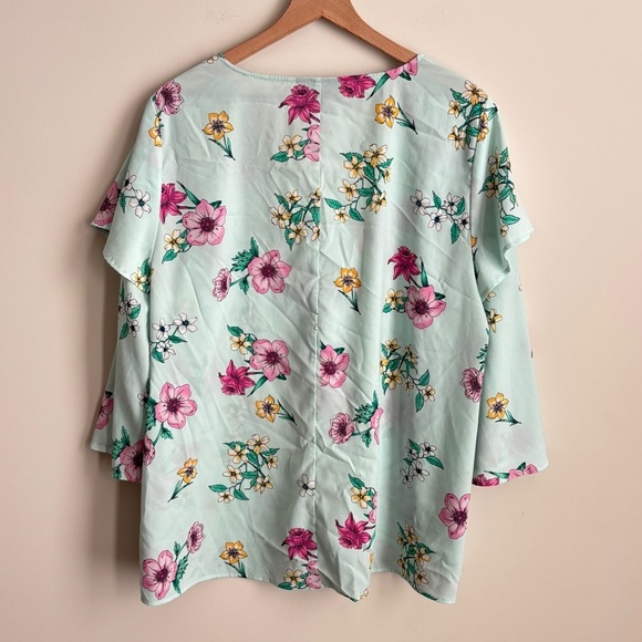Lane Bryant Blue Floral Ruffle Sleeve V-Neck Blouse Top Size 18/20 - Picture 4 of 7